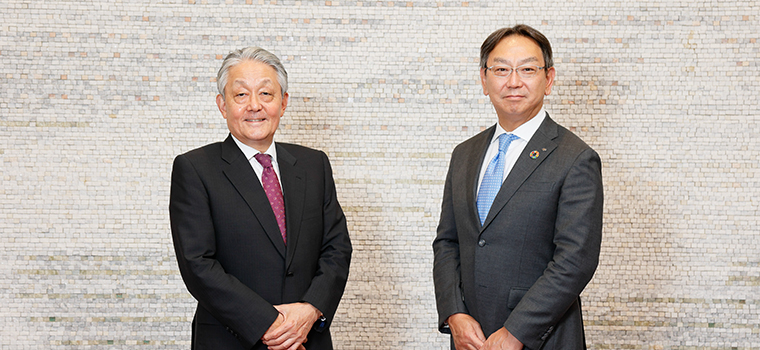 Left: Hiromi Yamaji, Director & Representative Executive Officer, Group CEO of Japan Exchange Group, Inc. Right: Hiroyasu Koike, President and CEO of Nomura Asset Management Co., Ltd.