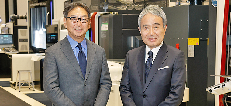 Right: Masahiko Mori, President of DMG MORI CO., LTD. and CEO of DMG MORI Group Left: Hiroyasu Koike, President and CEO of Nomura Asset Management Co., Ltd.