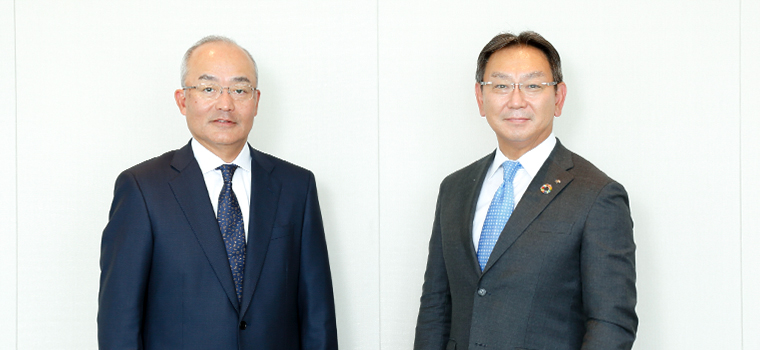 Left: Hiroki Totoki, Executive Deputy President and CFO of Sony Group Corporation Right: Hiroyasu Koike, President and CEO of Nomura Asset Management Co., Ltd.