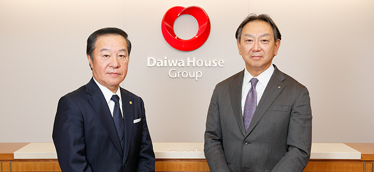 Left: Hirotsugu Otomo, President and Representative Director, Daiwa House Industry Co., Ltd. Right: Hiroyasu Koike, President and CEO, Nomura Asset Management Co., Ltd.